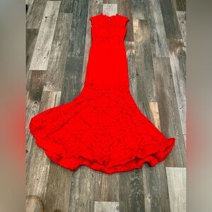 Betsy & Adam Women Red Lace Floral Crochet Open Back Mermaid Gown Dress sz 2